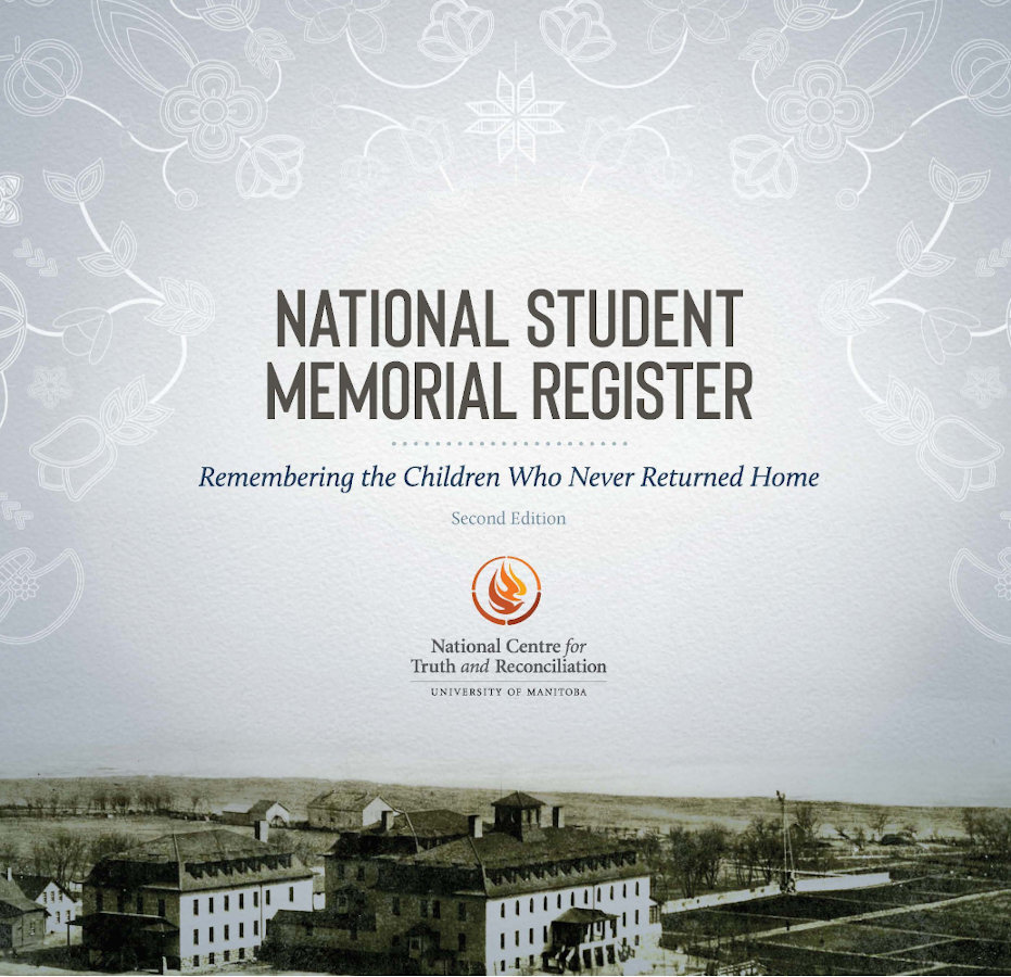 Une photo de la couverture de la deuxième édition du livre du Registre commémoratif national des élèves.